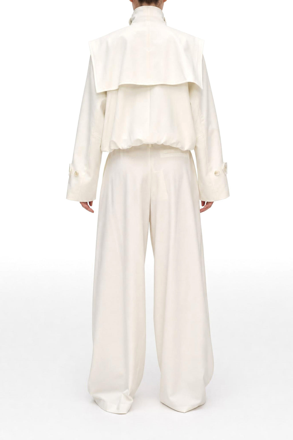 High-waisted trousers with welt loops on the waistband