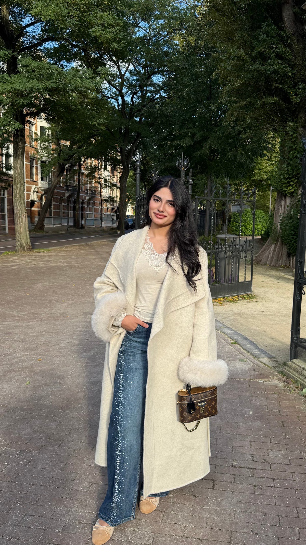 Sofia wool coat with removeable cufs-crème